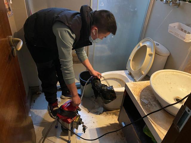 浦东马桶疏通-疏通下水道